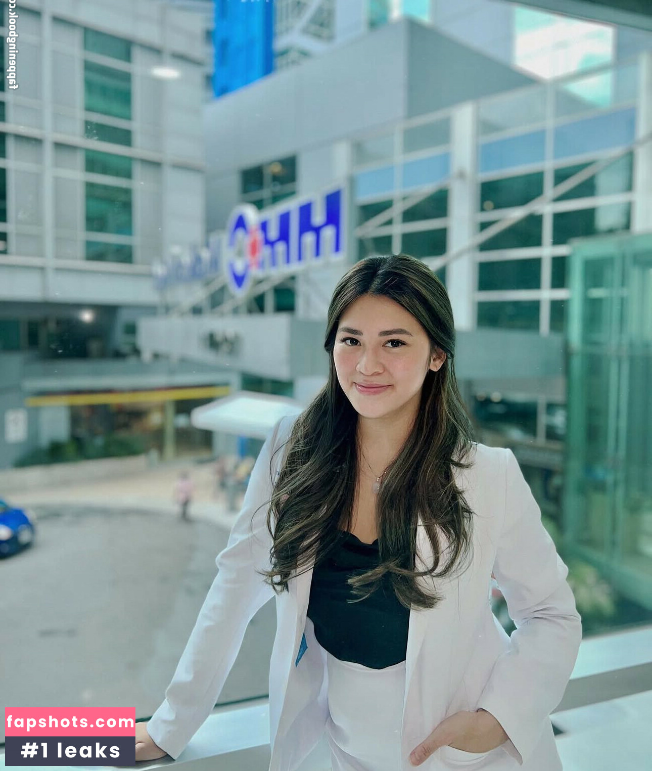 Chloe Ronquillo gallery photo #4