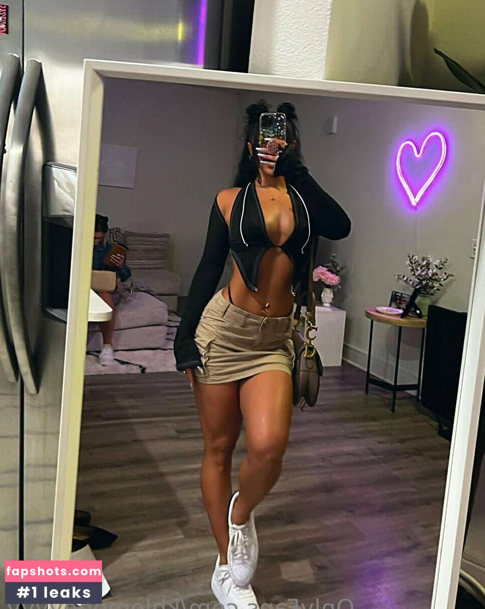 Chloe Swain Nude Leaks OnlyFans Photos #26 - Fapshots