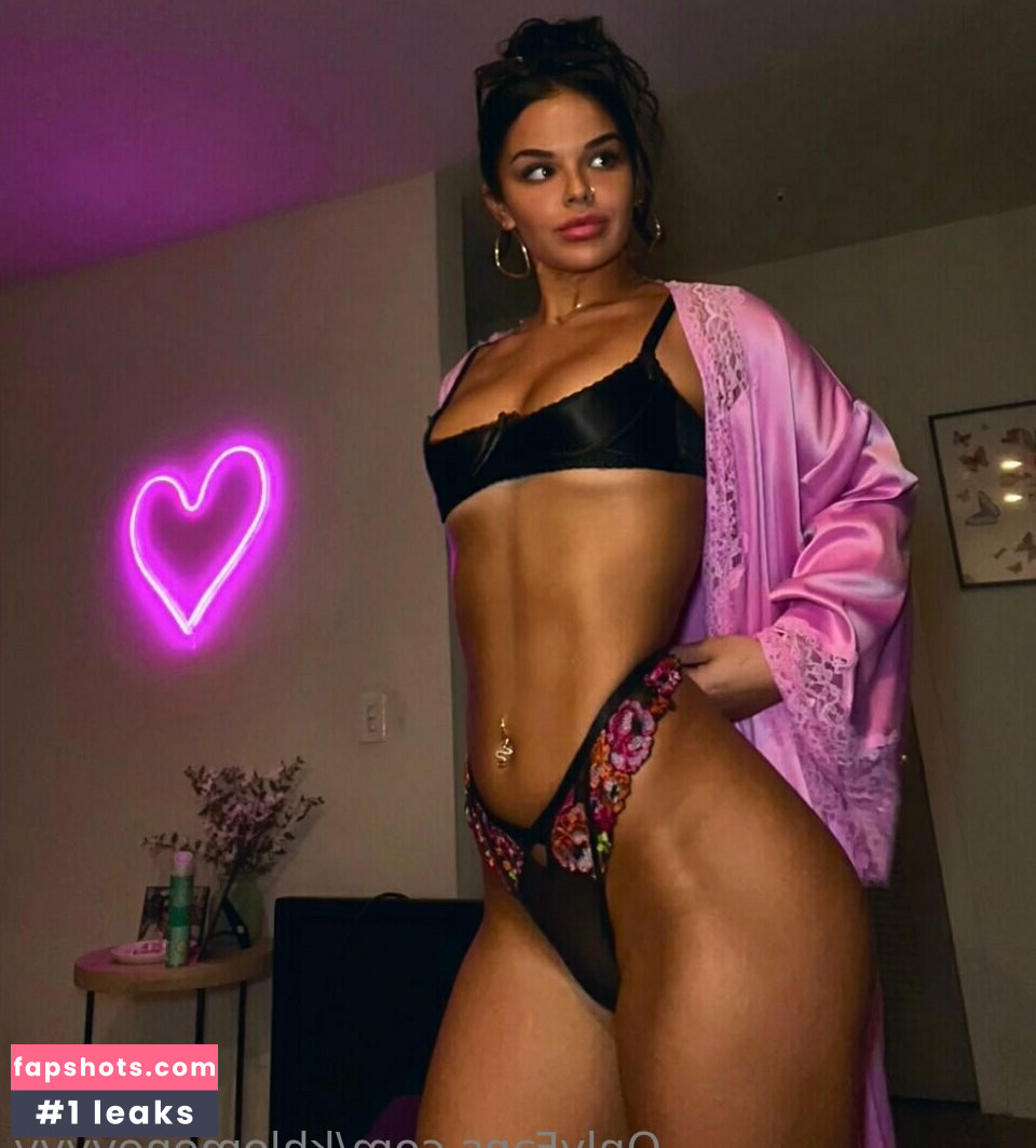Chloe Swain Nude Leaks OnlyFans Photos #28 - Fapshots