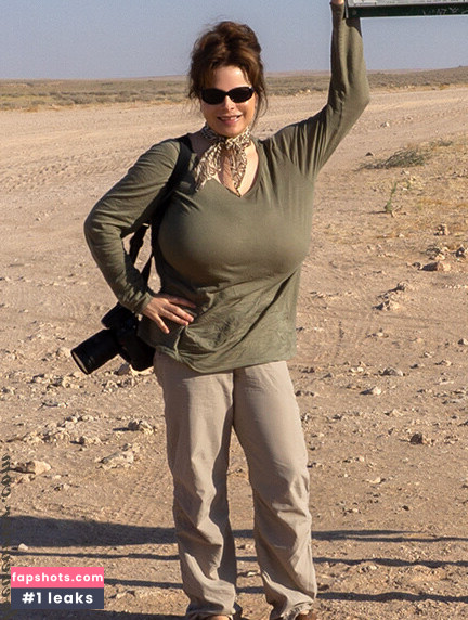 Chloe Vevrier gallery photo #540