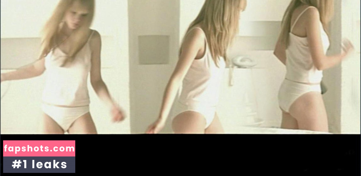 Chloé Winkel gallery photo #2