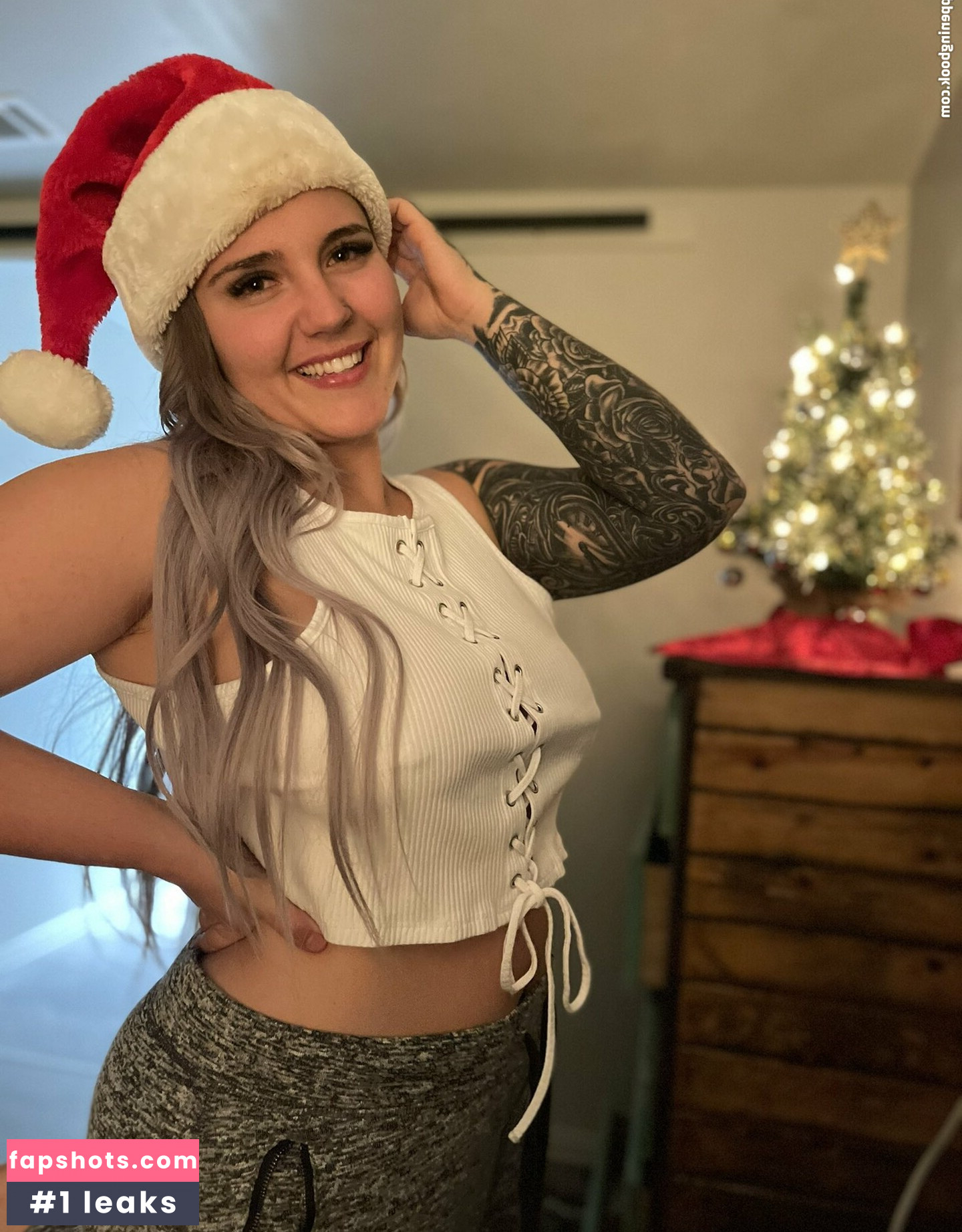 Chloe Yonker gallery photo #3