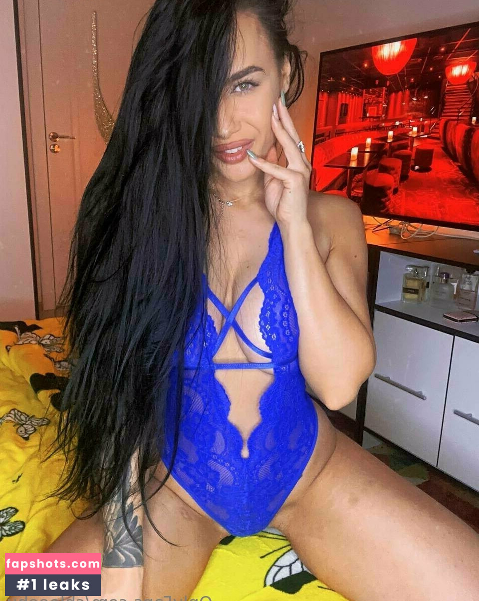 chloeebu Nude Leaks OnlyFans Photos #7 - Fapshots