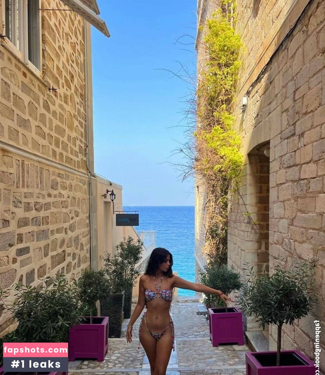 Chloeforero gallery photo #41