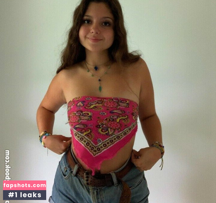 Chloeforero gallery photo #49