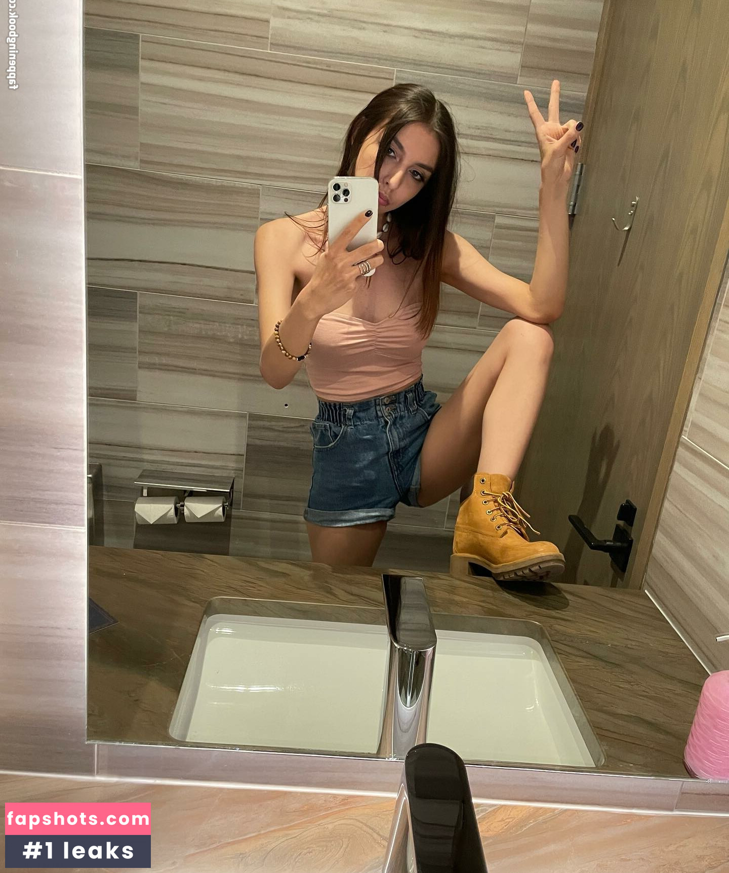 ChloeNight Filtración Desnuda OnlyFans Foto #65 - Fapshots