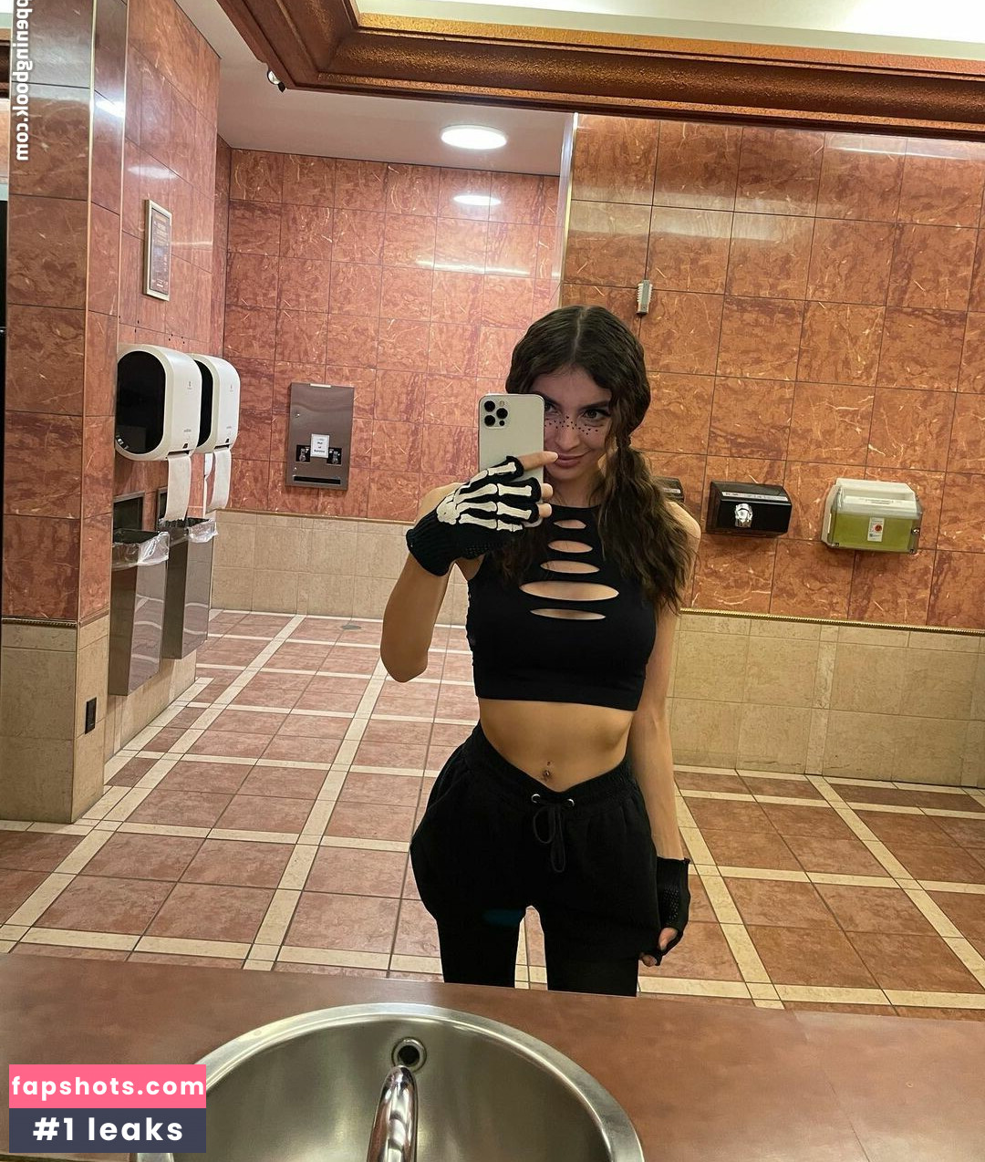 ChloeNight Filtración Desnuda OnlyFans Foto #74 - Fapshots