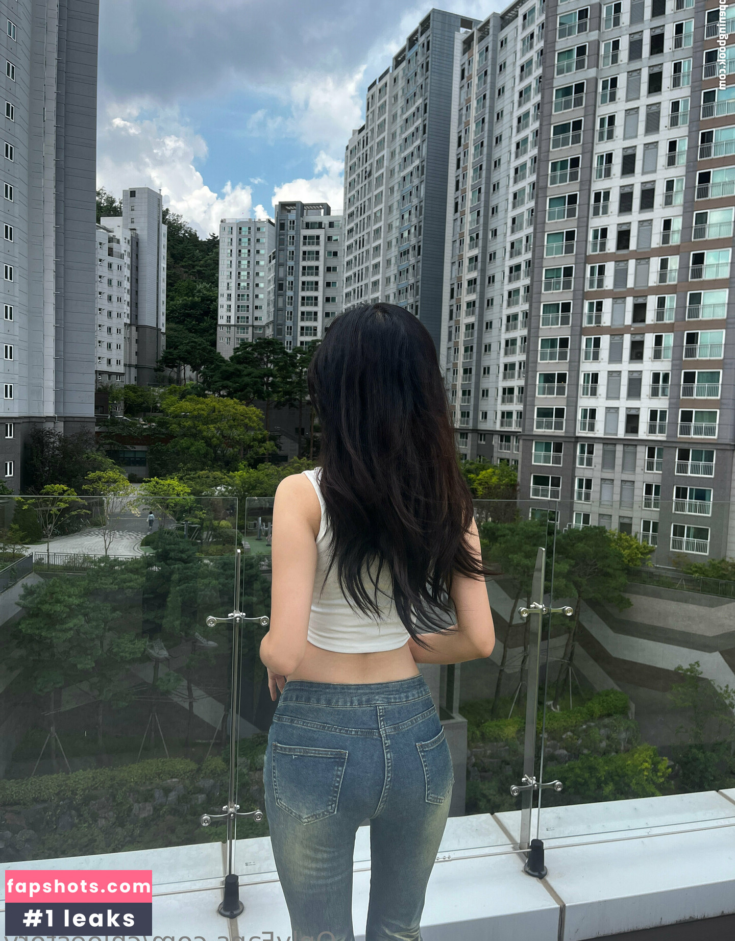 Chloestory gallery photo #3