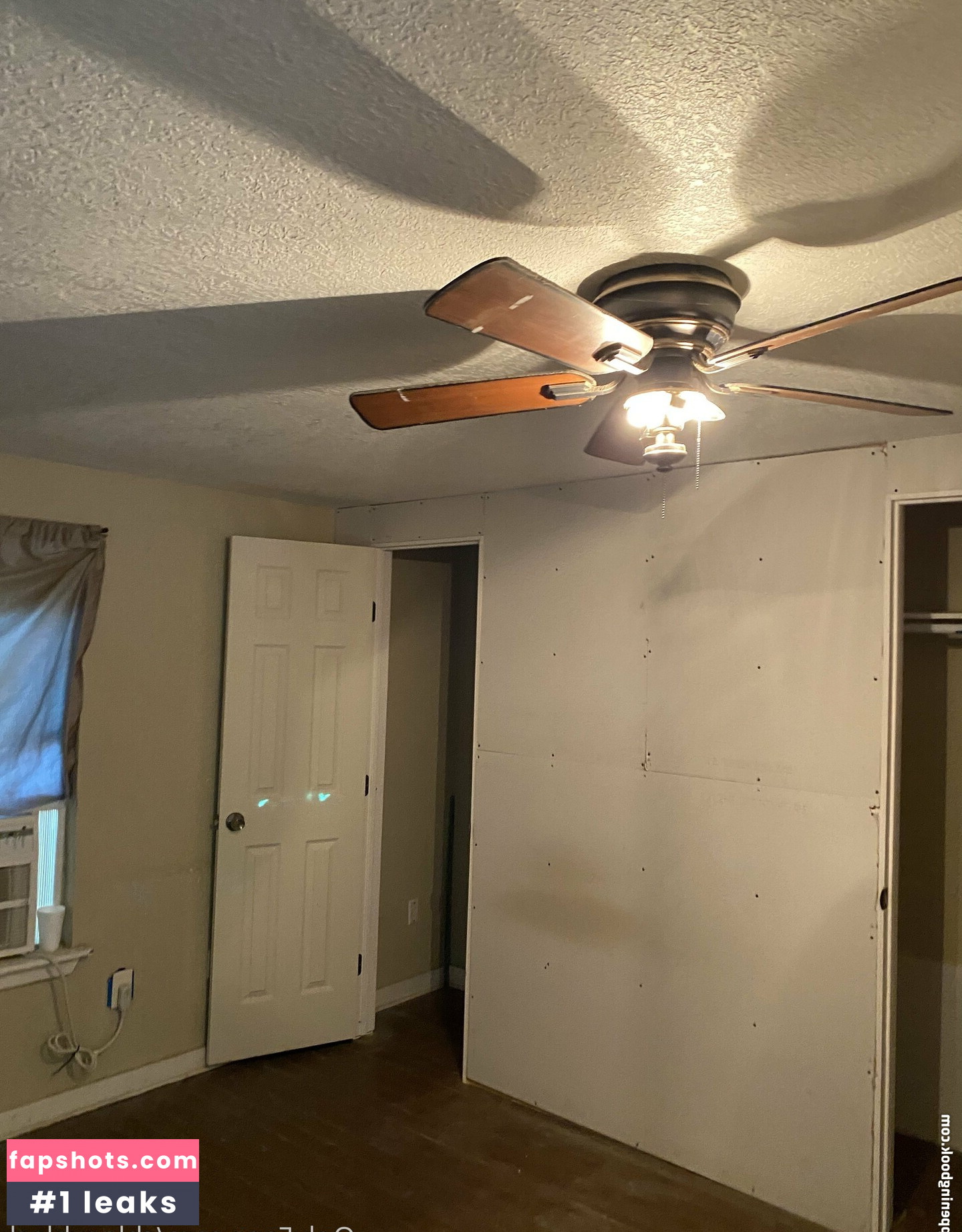 chloeyblack gallery photo #11