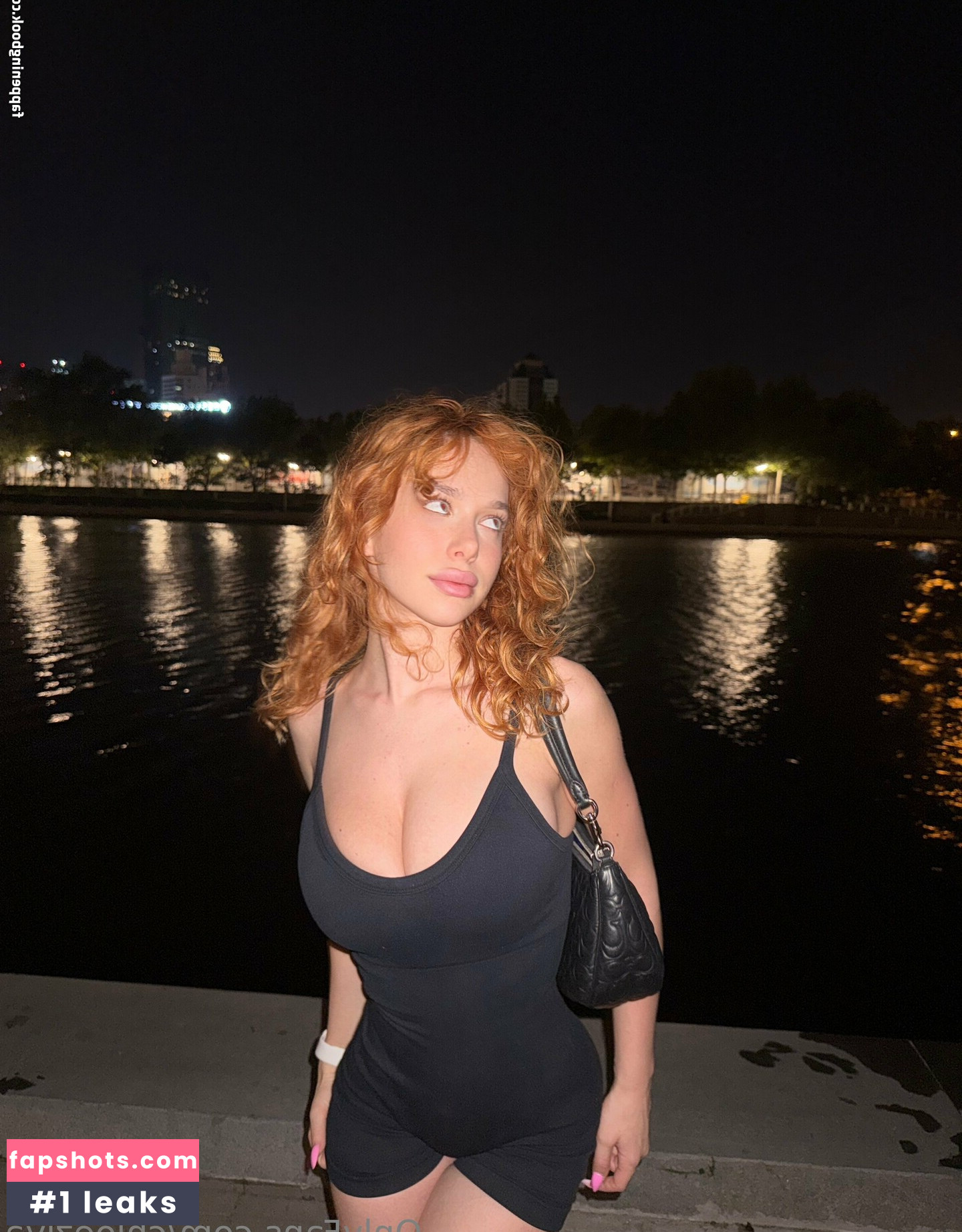 Chloeziva gallery photo #7