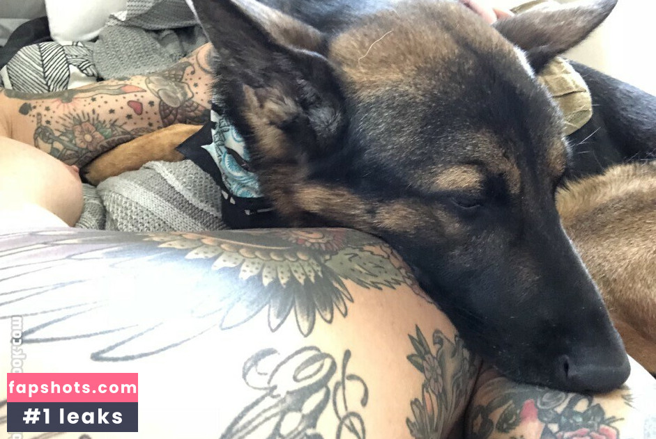 Chloie Jonsson gallery photo #5