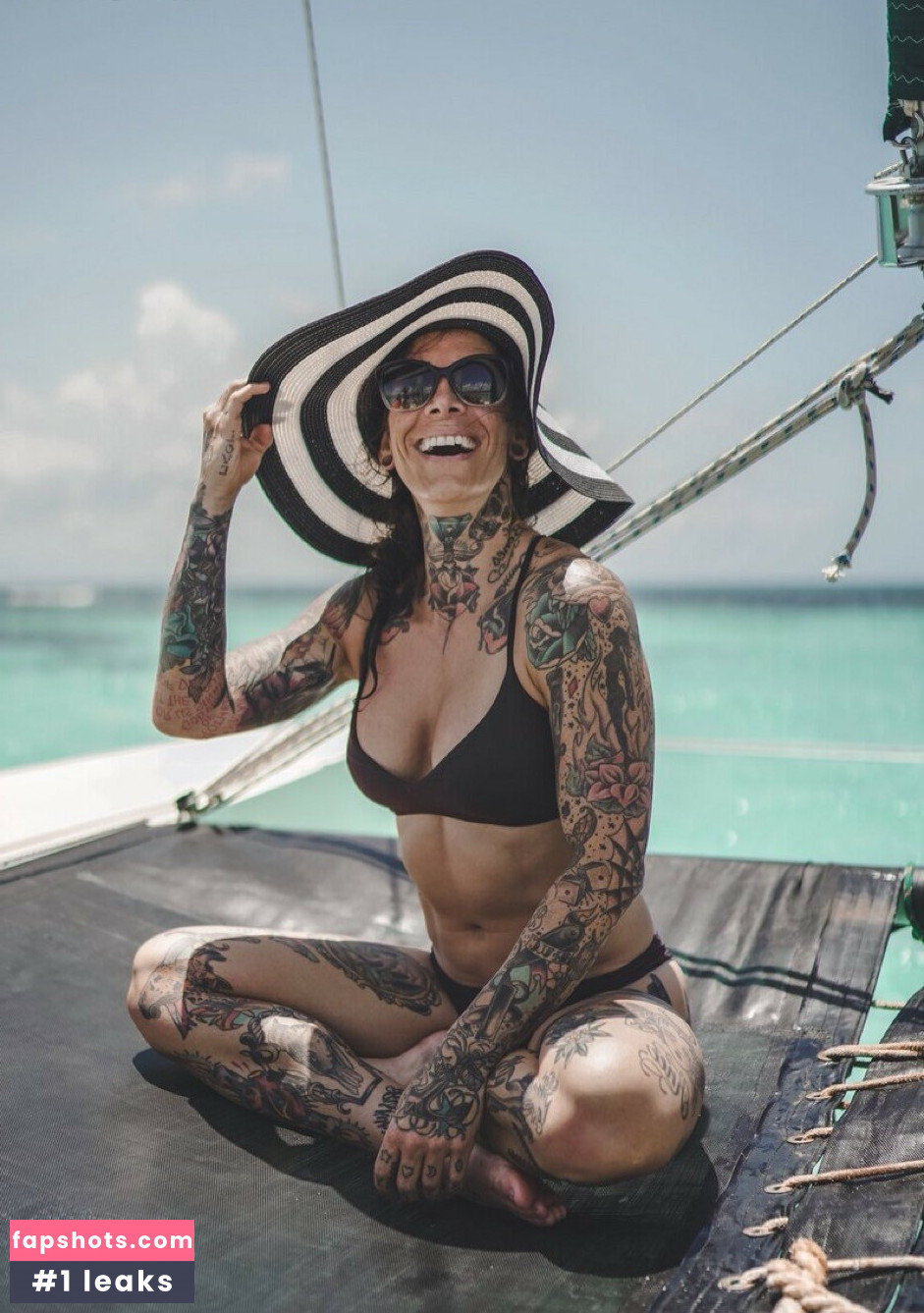 Chloie Jonsson gallery photo #7