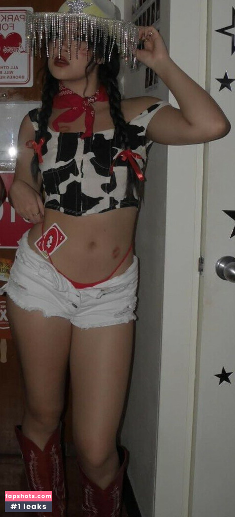 Choi Eun gallery photo #6