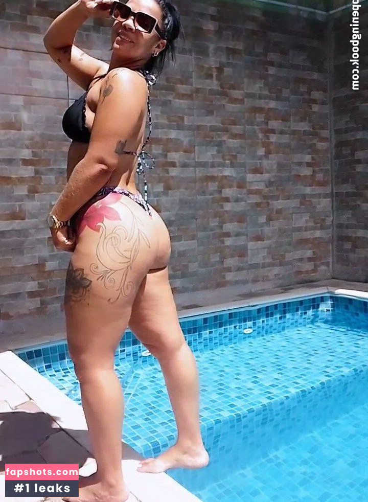 Chris Império gallery photo #4