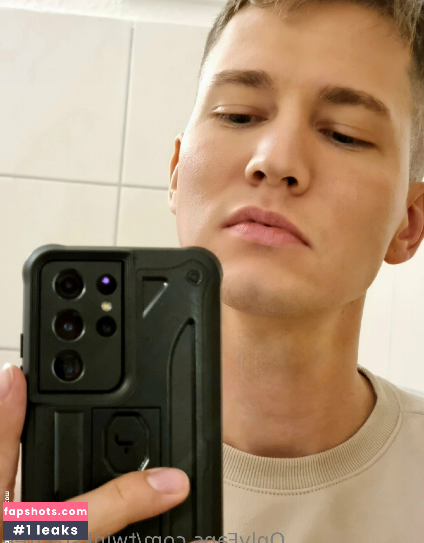 chris.marcofree gallery photo #22