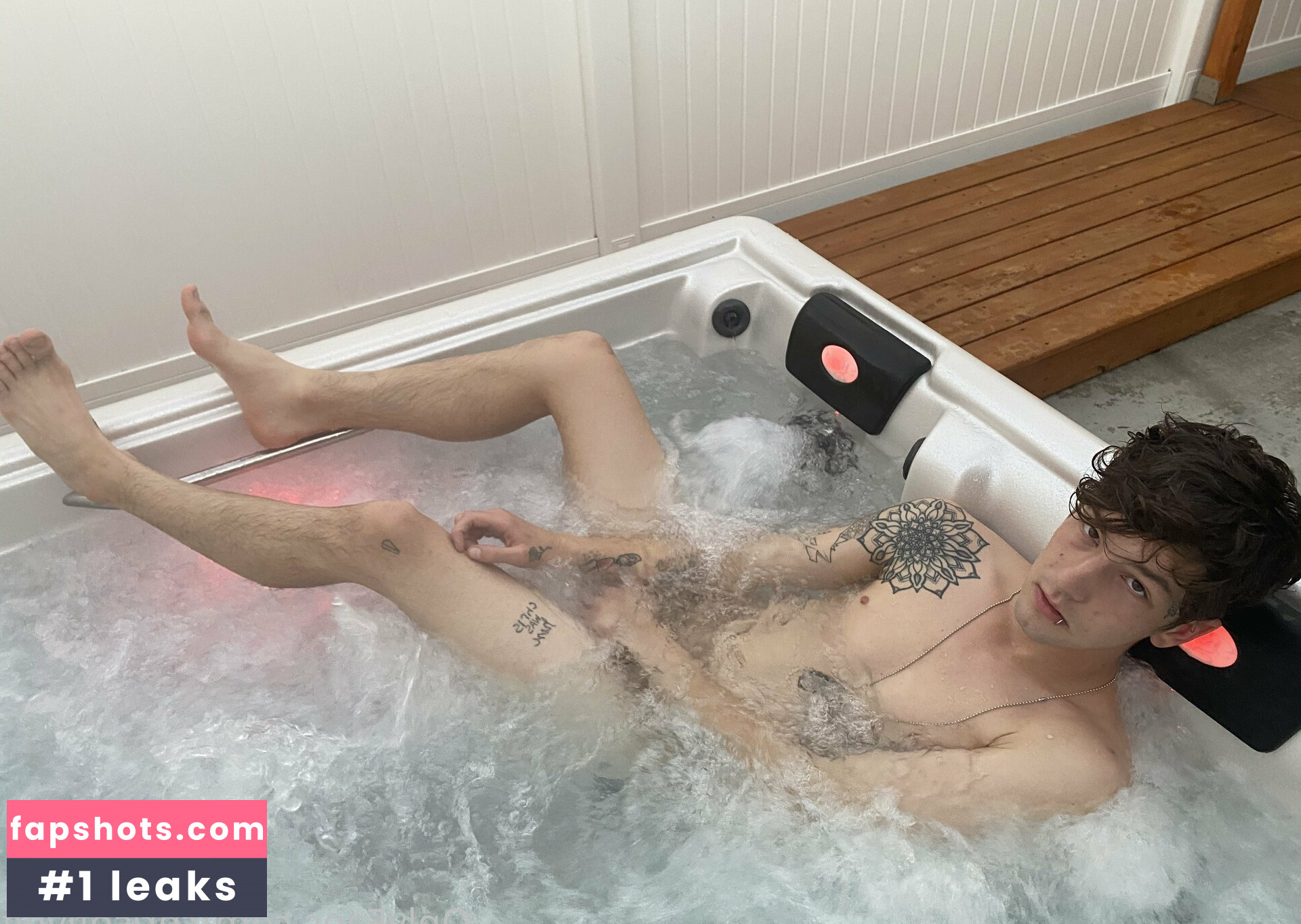 chrisoflyng gallery photo #10