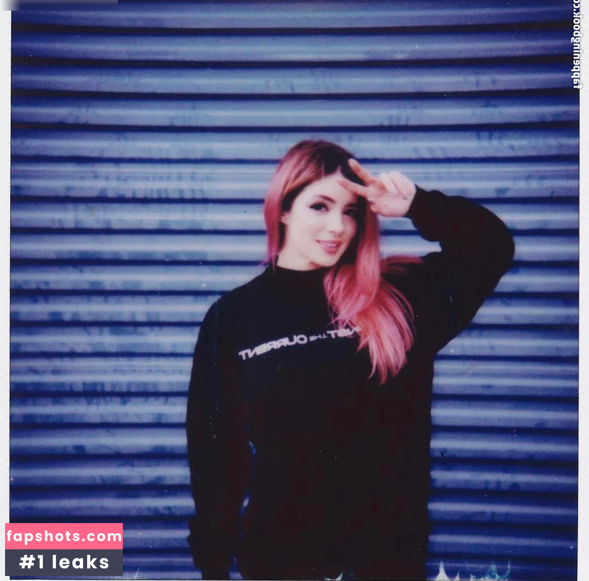 Chrissy Costansa Nude Leaks OnlyFans Photos #17 - LeakJerk