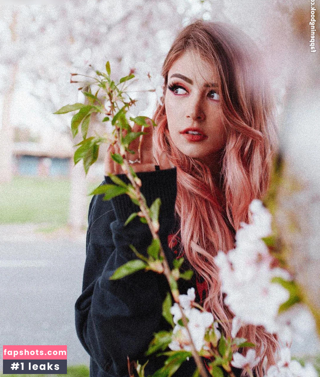Chrissy Costansa Nude Leaks OnlyFans Photos #20 - LeakJerk