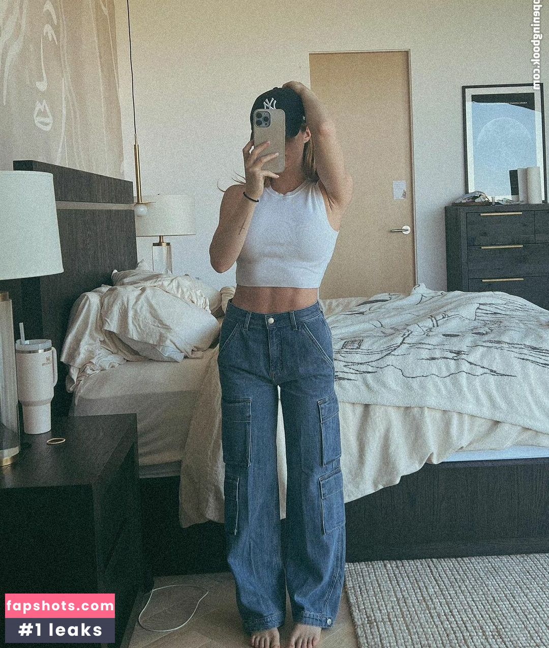 Chrissy Costanza gallery photo #102