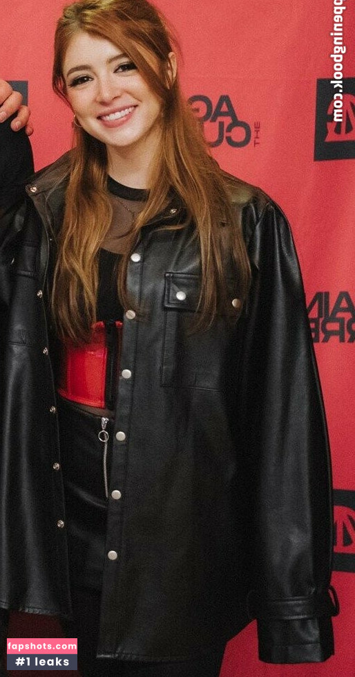 Chrissy Costanza gallery photo #114