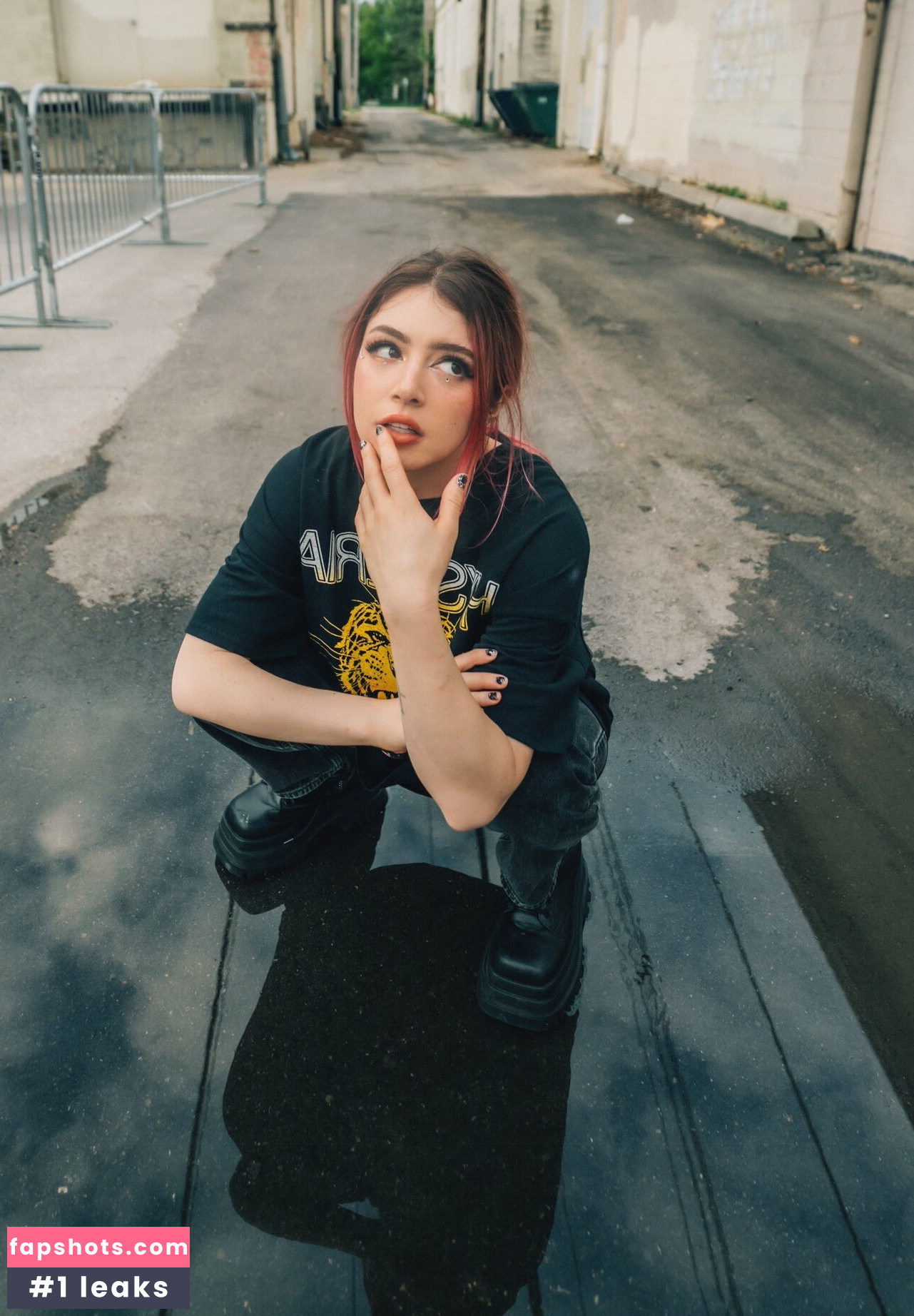 Chrissy Costanza gallery photo #115
