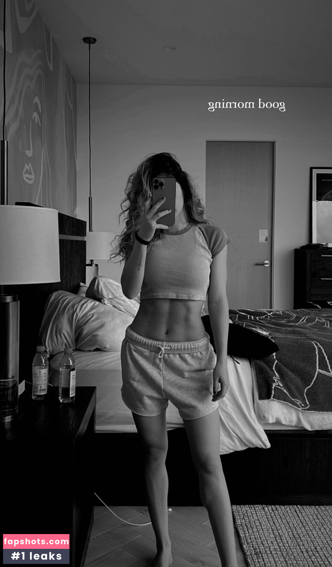 Chrissy Costanza gallery photo #118