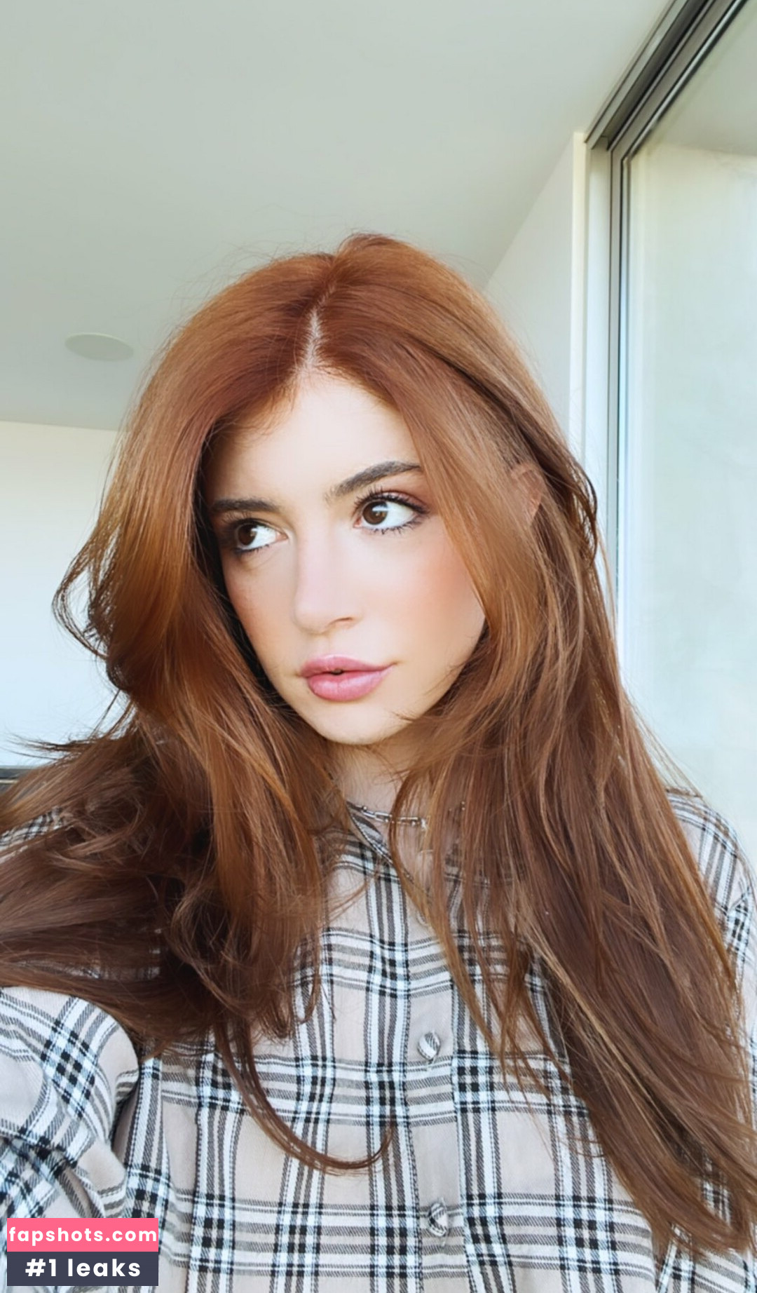 Chrissy Costanza gallery photo #124