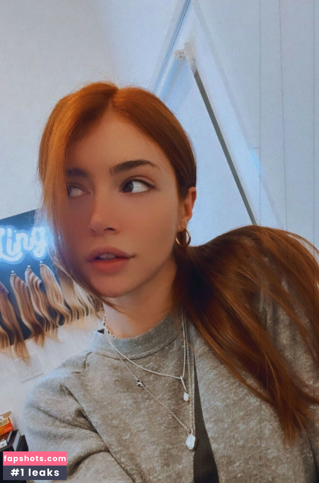 Chrissy Costanza gallery photo #125