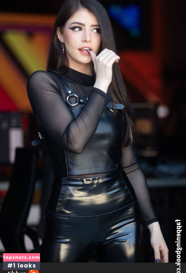 Chrissy Costanza gallery photo #133