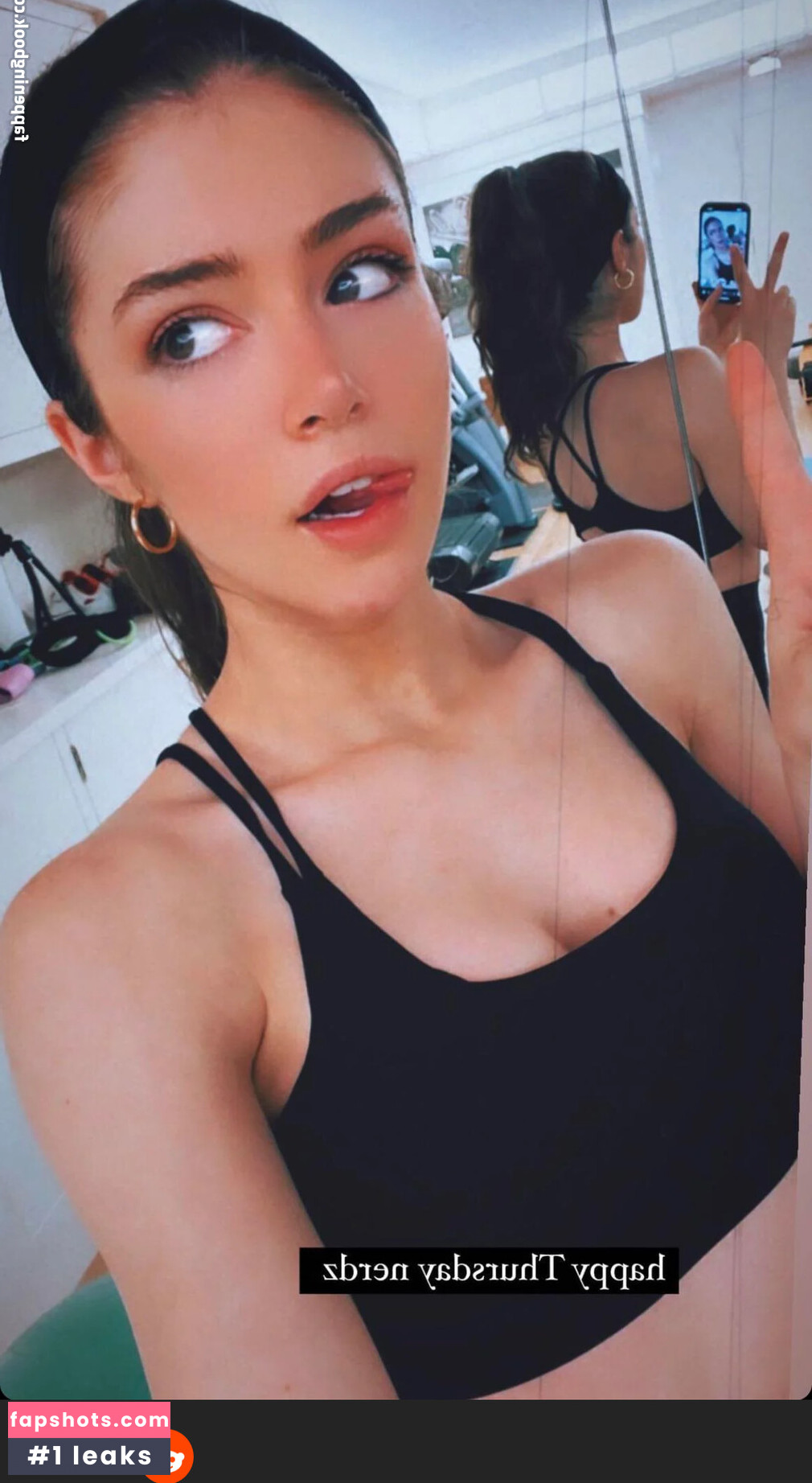 Chrissy Costanza gallery photo #137