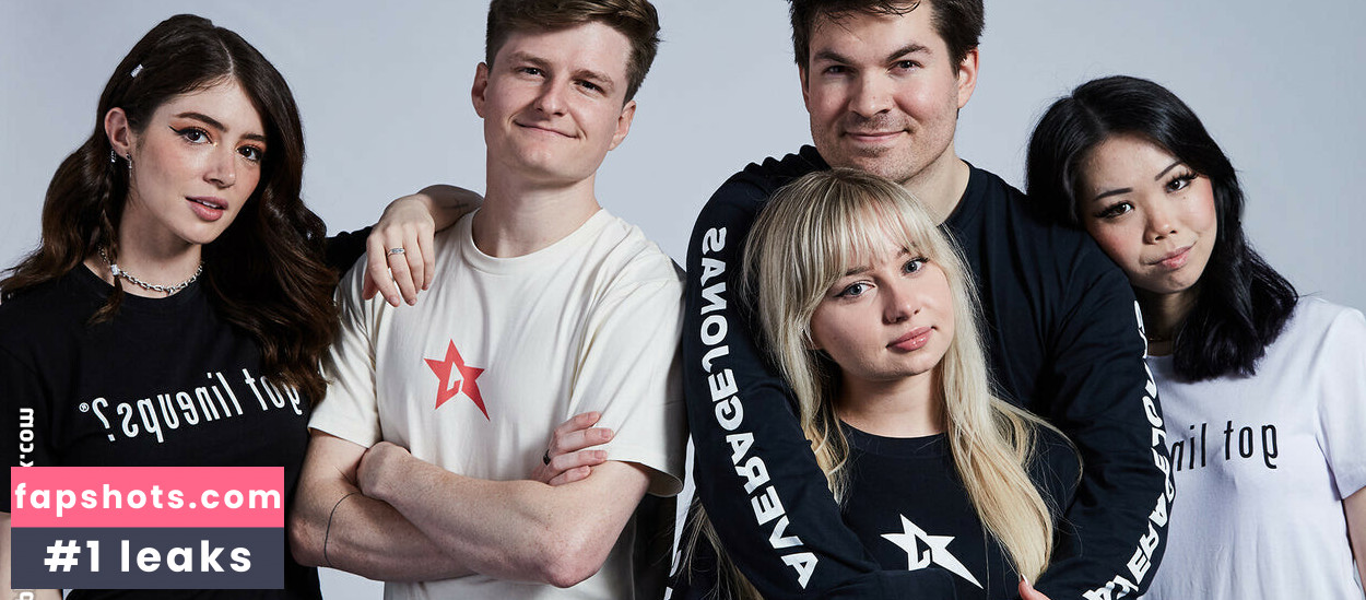 Chrissy Costanza gallery photo #51