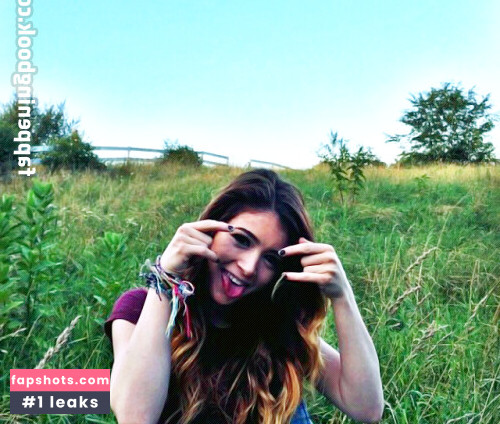 Chrissy Costanza gallery photo #56