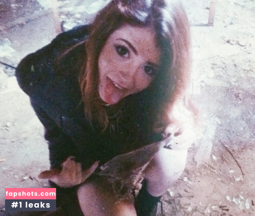 Chrissy Costanza gallery photo #59