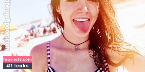 Chrissy Costanza gallery photo #63