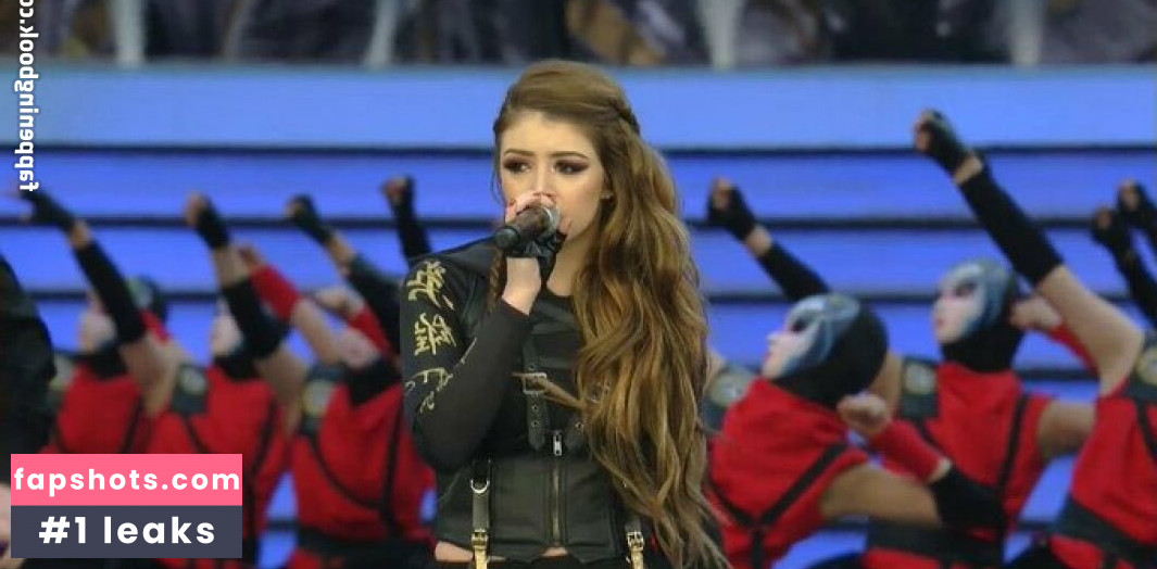 Chrissy Costanza gallery photo #79