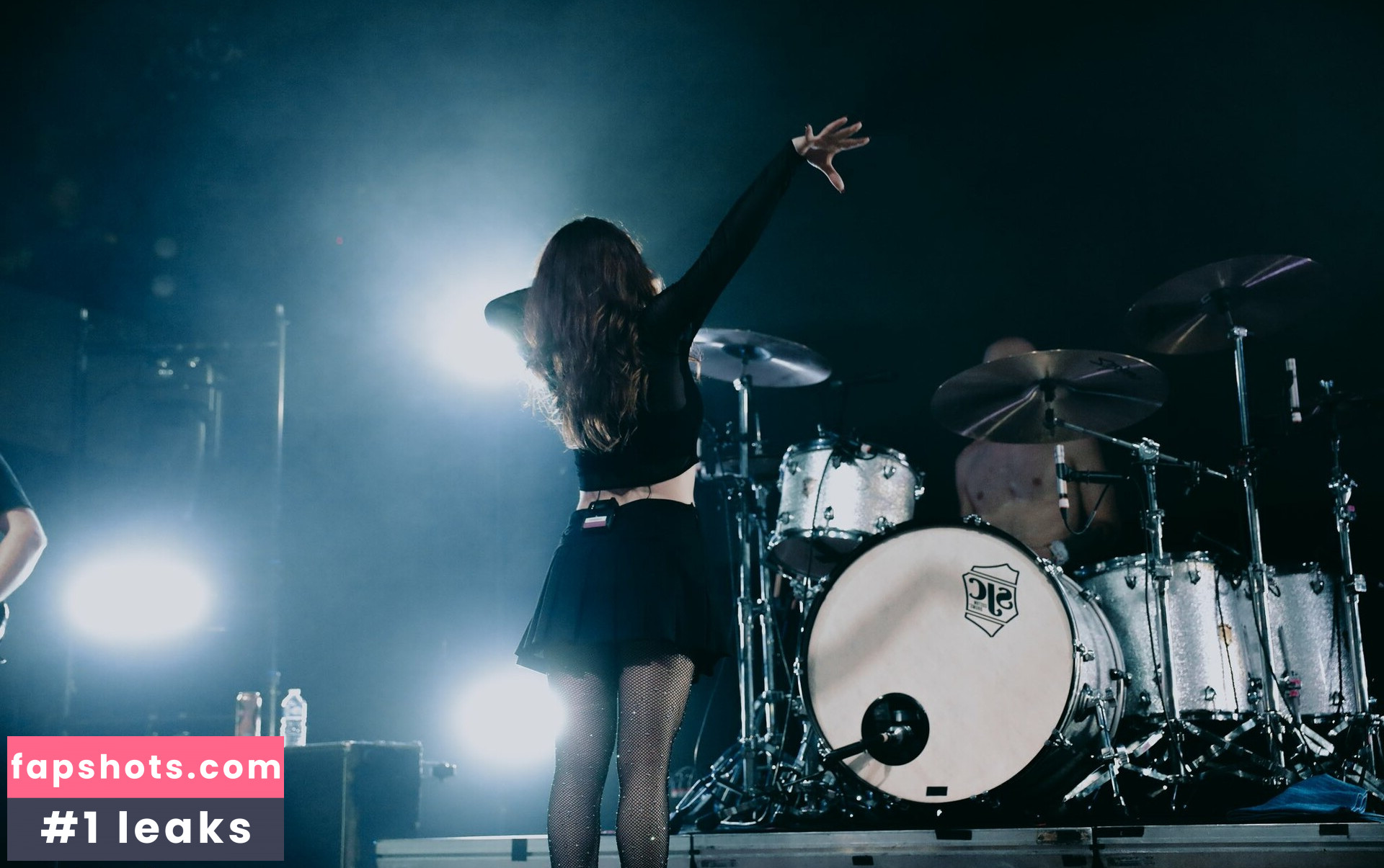Chrissy Costanza gallery photo #81