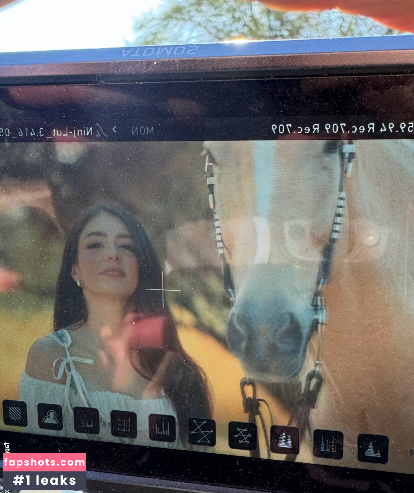 Chrissy Costanza gallery photo #10