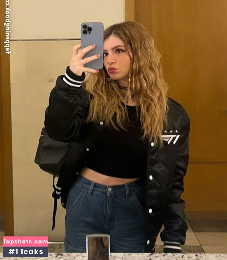 Chrissy Costanza gallery photo #95