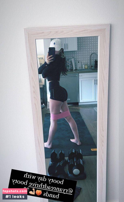 Chrissy Costanza Nude Leaks OnlyFans - Fapshots