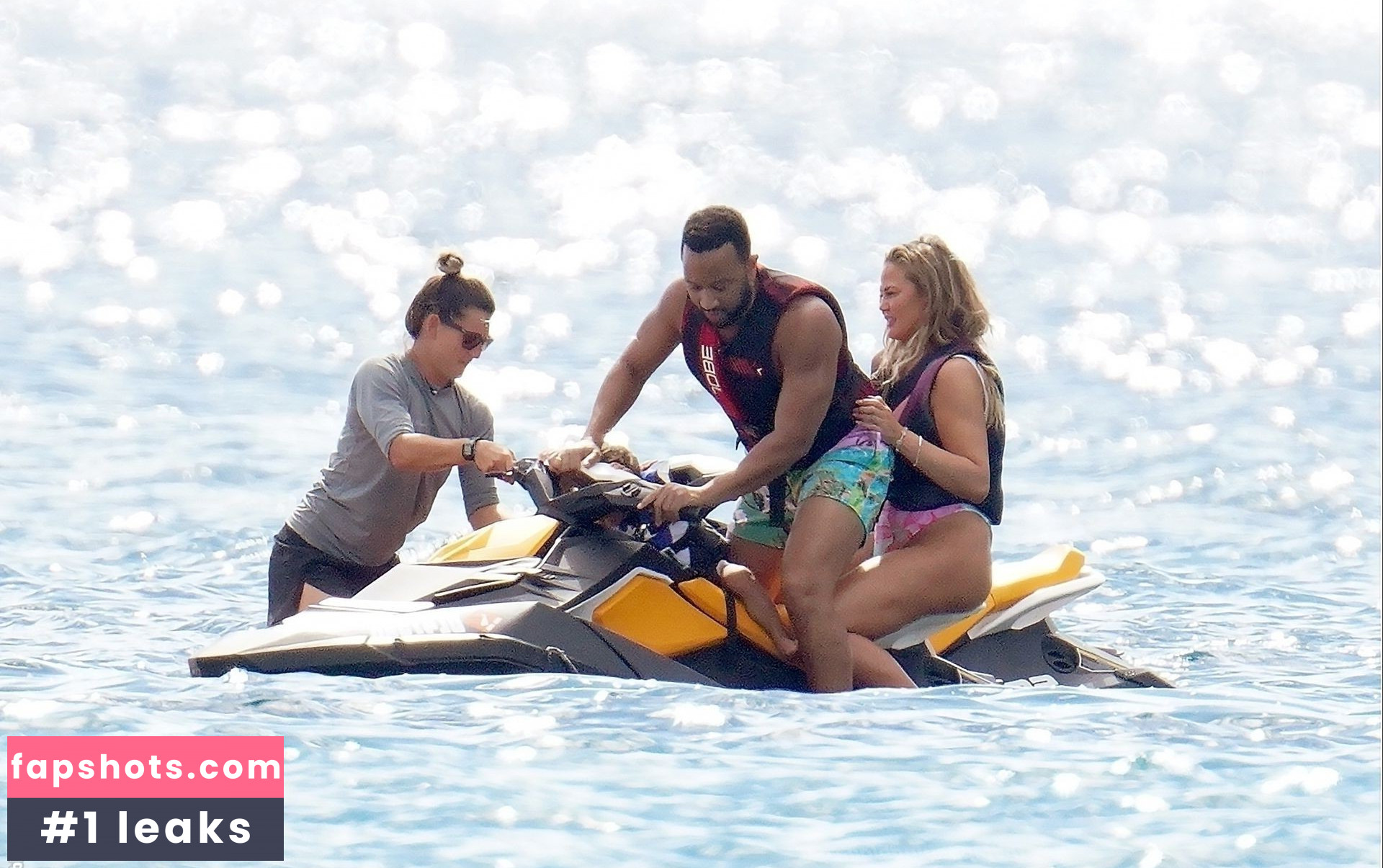 Chrissy Teigen Filtración Desnuda OnlyFans Foto #388 - Fapshots