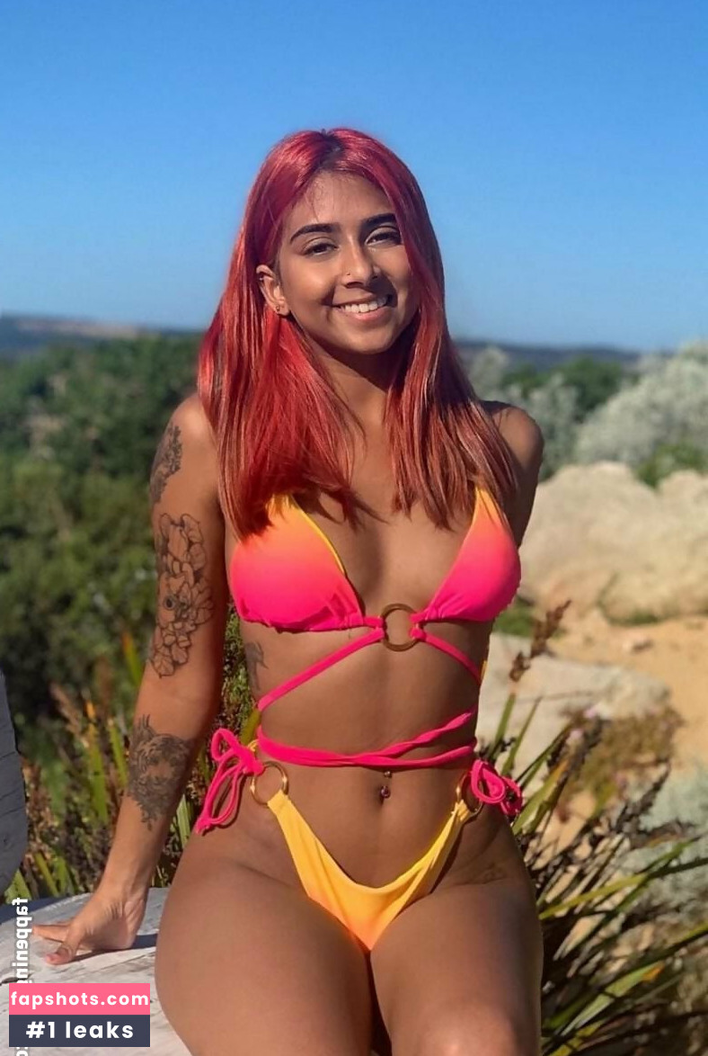 Chrissymenzies nude babe gallery