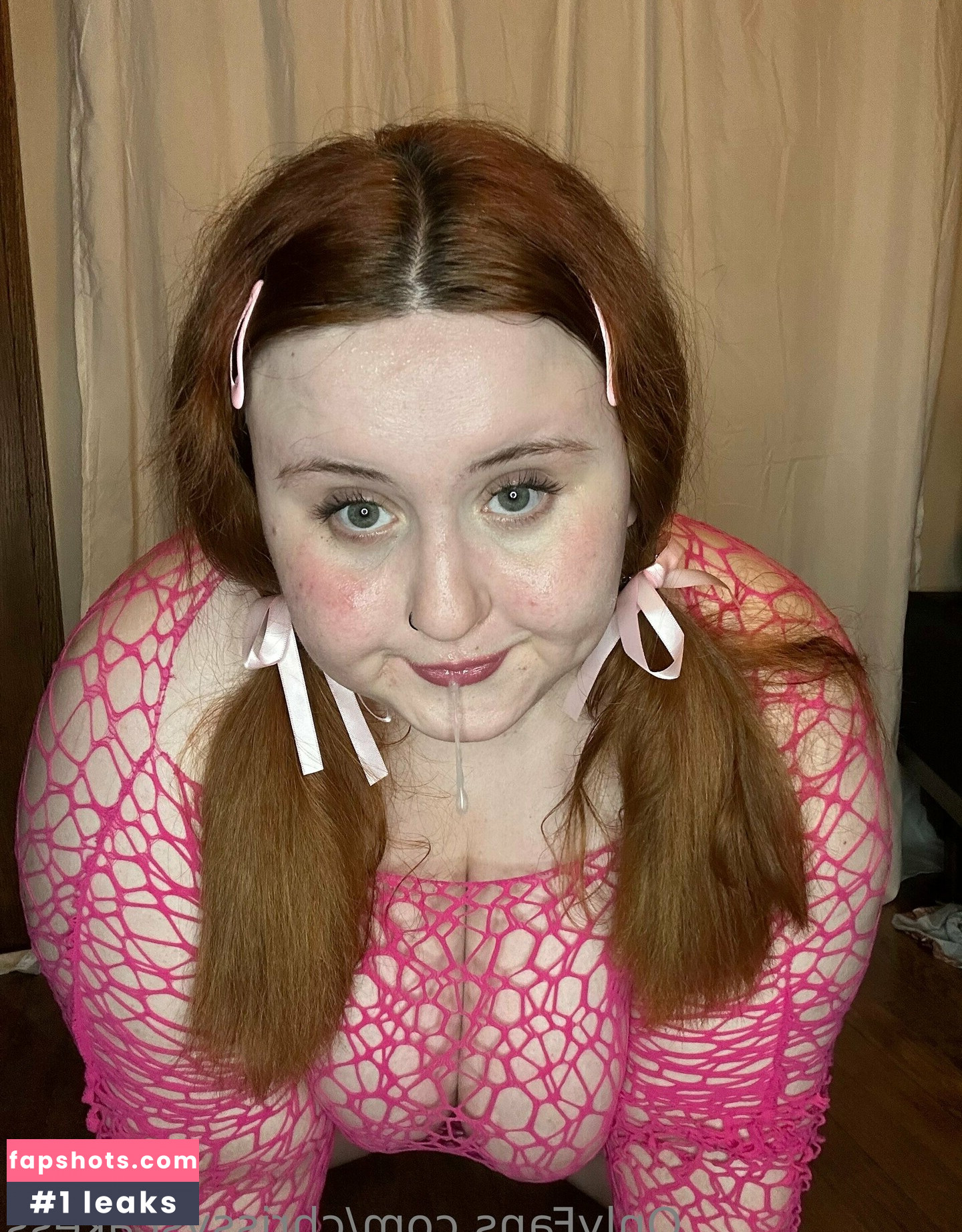 Chrissyscakess gallery photo #7