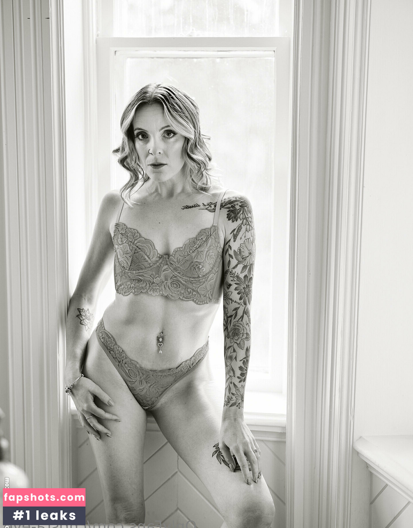 christa-eve gallery photo #3