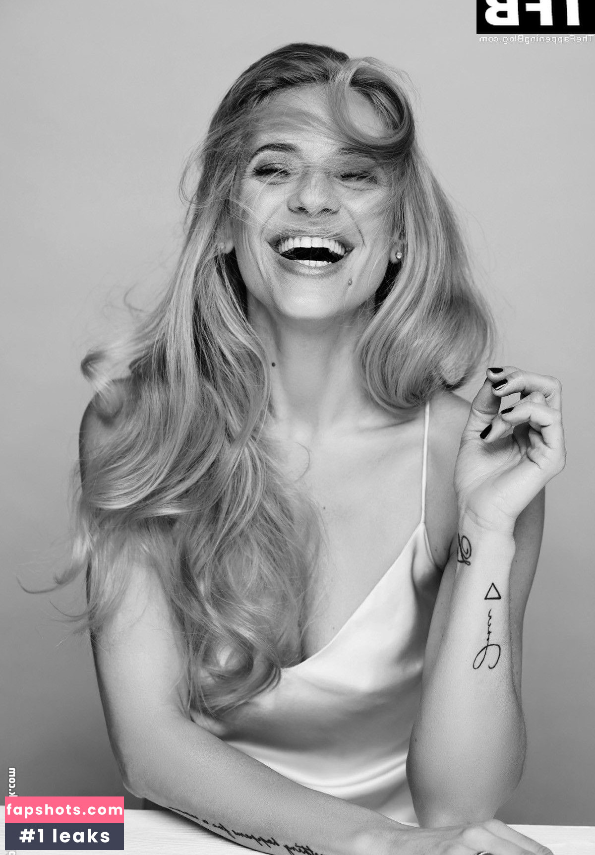 Christa Rigozzi gallery photo #8