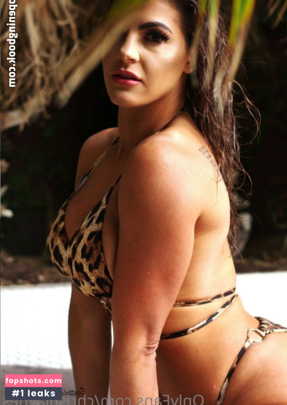 Christi Jaynes gallery photo #2