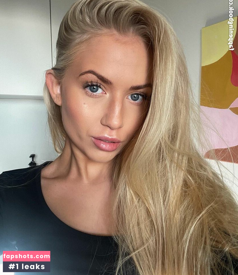 Christiane L Therkelsen gallery photo #6