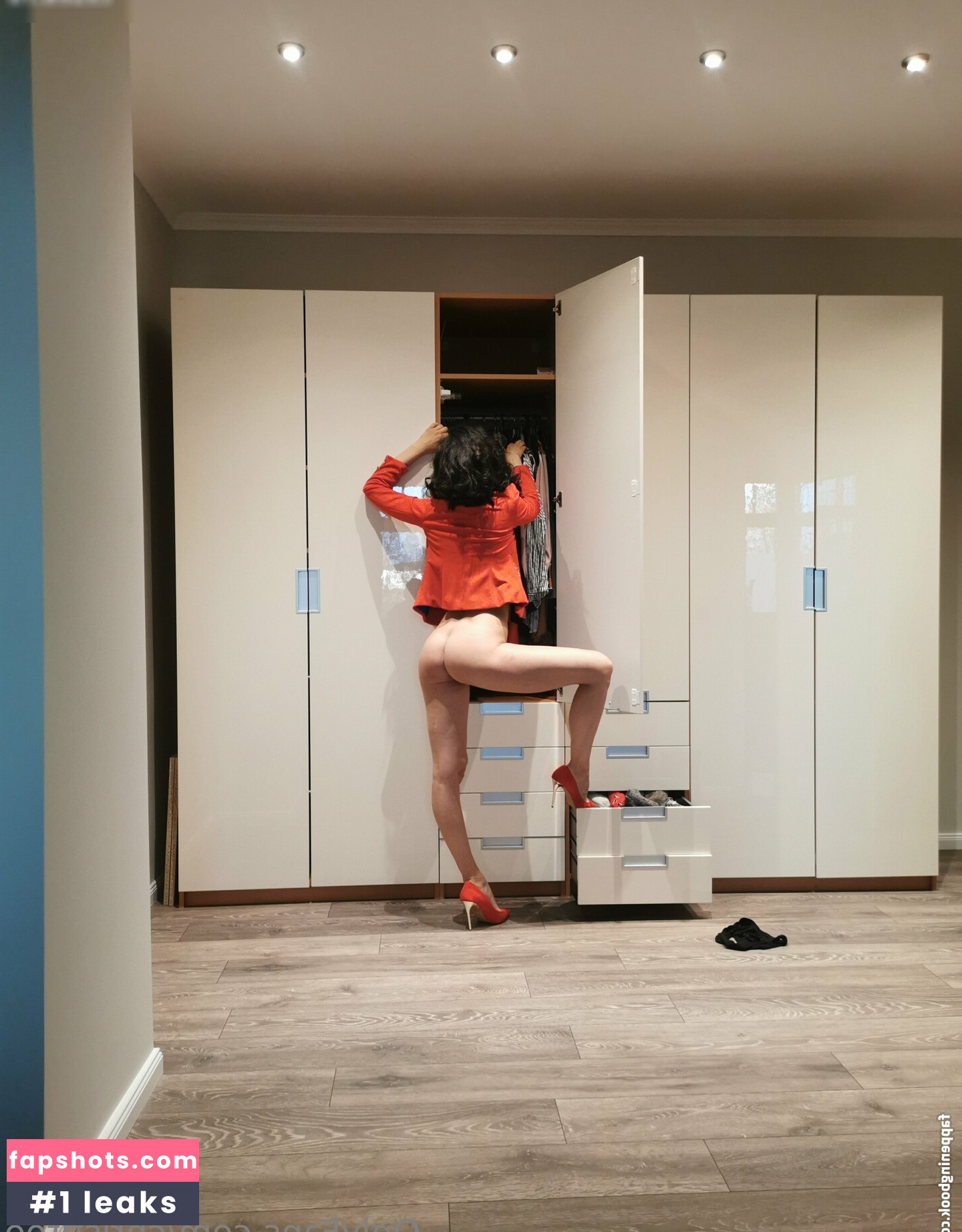 Christiane Schleicher gallery photo #5