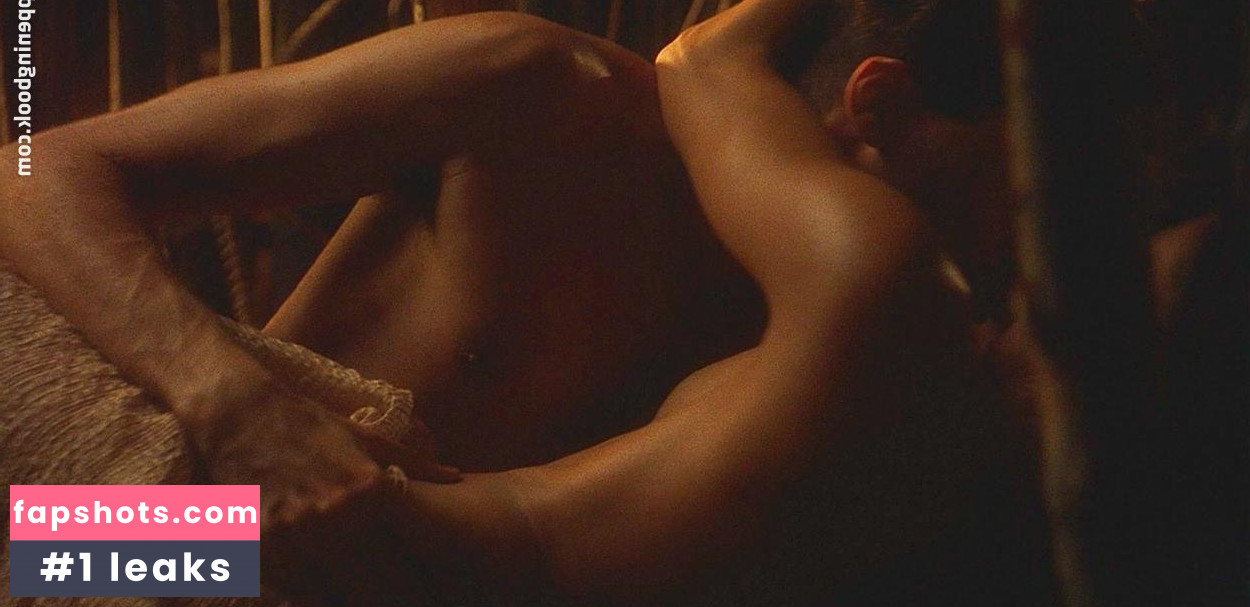 Christianne Oliveira gallery photo #4