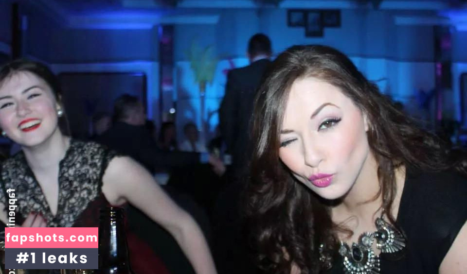 Christie Russell-Brown gallery photo #13