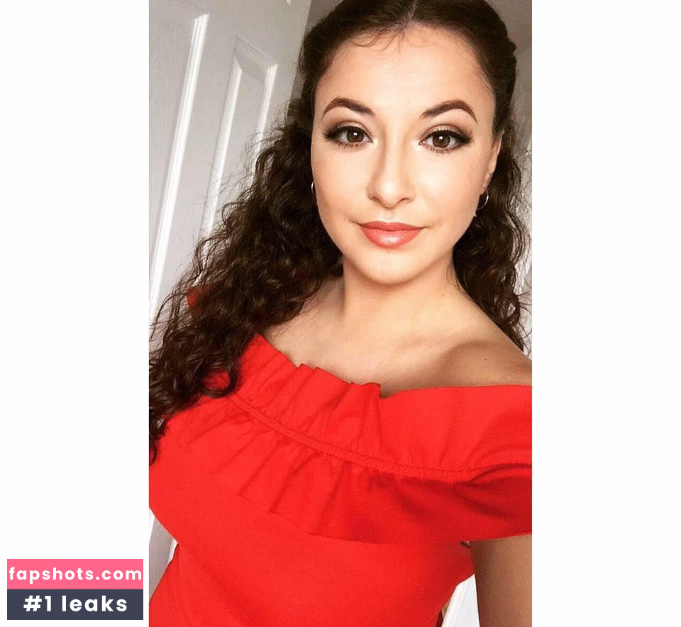 Christie Russell-Brown gallery photo #15